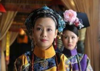 清朝的万琉哈氏娘娘用自己一生与世无争的态度赢得了两代皇帝的尊敬