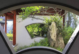 古代窗户都是用纸做的 纸没有发明之前用的是什么东西