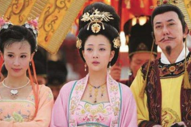 古代人讲究身体发肤受之父母 那么古人的假发到底是怎么来的