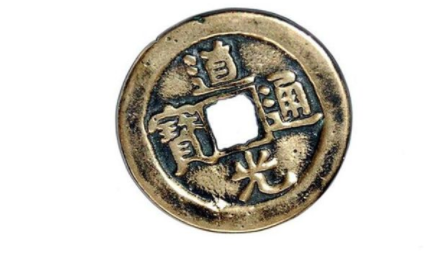 梦到“铜板”象征了什么？与现实的哪些事物有关？