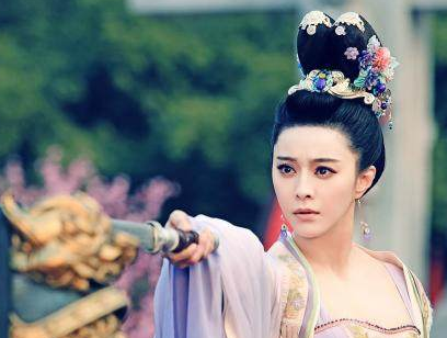 武则天登基时年纪已经不小了 武则天为什么还要养男宠 