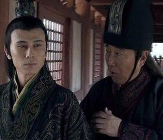 东汉皇帝刘宏到底有多荒唐？竟然让狗穿上官服上朝当官