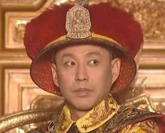 康熙为什么能脱颖而出成为皇位的继承人？为什么要让八岁的康熙继位？