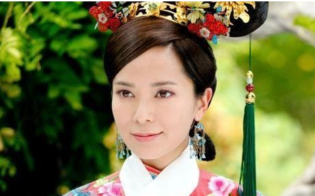 她是康熙最宠爱的汉妃，儿子也颇受喜爱