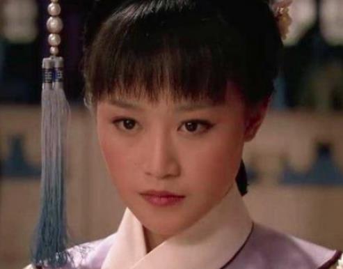 她是乾隆亲自选的儿媳，为何出身极其低微？