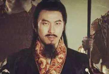 汉灵帝刘宏为什么要卖官鬻爵？司马直以死相谏都没用！