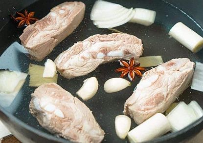 鸿门宴上项羽和刘邦都吃些什么 生豚肩的生是什么意思