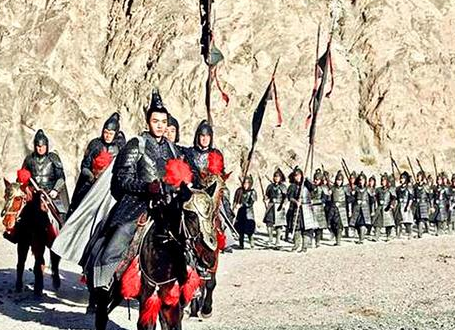 古代行军到底是什么样的 士兵真的将领后面狂奔吗