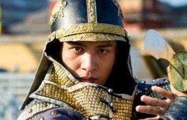 阿桂：乾隆的第一军机大臣，地位比和珅高