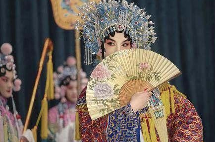 《鬓边不是海棠红》饰演陈纫香的人是谁 陈纫香是原创的吗