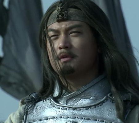 庞德为什么要离开马超 庞德宁死都不投降的演员是什么