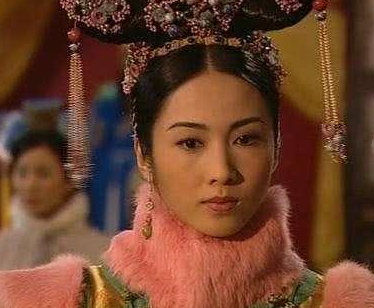 她为嘉庆生下皇长子封皇贵妃，最后活了74岁