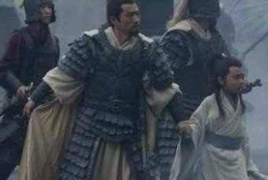 孙坚有多厉害？多次打败吕布，差点杀掉董卓