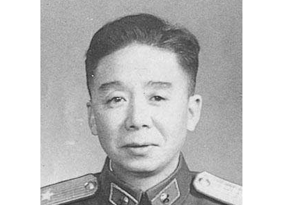 游胜华是谁？不会打仗，却决定着所有人的生死！