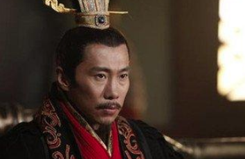 晋国智氏灭掉了中行氏，最后头颅被赵氏当酒器