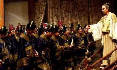 东汉为什么在它倒塌的那一刻，仍是当时的最强者？