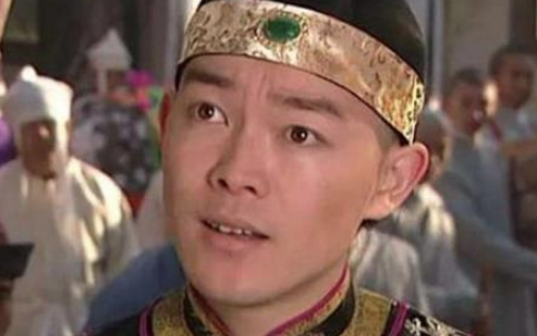 弘时越旨抄八阿哥的家，八阿哥为什么还很高兴？