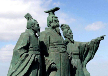 秦始皇为中华民族作出了哪四大贡献？他为何能成为&ldquo;千古一帝&rdquo;？