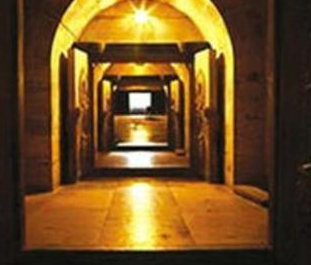 古墓中没有空气为什么长明灯能够千年不灭呢 其实真相跟简单