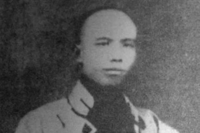 谭嗣同是个怎么样的人？谭嗣同被捕为何父亲不救他？