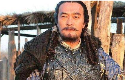 宰相身上有个破洞，一年后皇帝为何赏赐他？