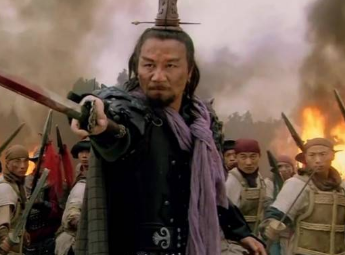 能打败关胜等十员梁山大将的栾廷玉，为什么打不过武松？