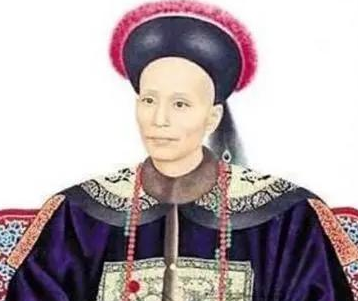 清朝大臣商朝为何要佩戴长串珠？有什么作用？