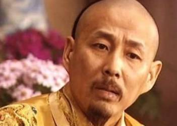 康熙68岁大寿时，八阿哥胤禩为何会送一只&ldquo;死鹰&rdquo;当寿礼