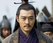 孙策去世后，周瑜为什么没有把握机会自立为王？