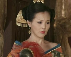 戚夫人的悲剧是谁造成的？她的悲剧有哪些人有关？