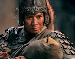 赵云曾冒死救过刘禅的性命，为什么在第一次追谥的时候忘了赵云？