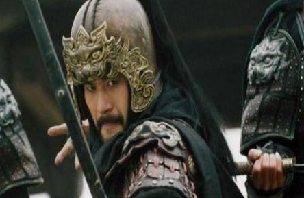 王翦在权力和名声达到巅峰的时候 王翦为什么会选择解甲归田