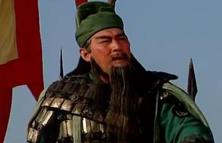 刘备在关羽死后才称帝，是巧合还是有其他原因？
