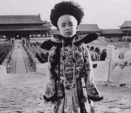 溥仪身为中国最后一个皇帝 为什么到死都没有子嗣