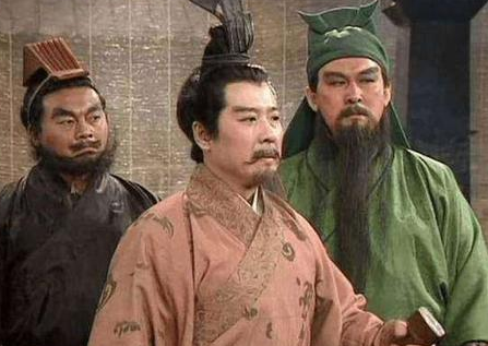 公孙瓒论能力不次于刘备 公孙瓒最后为什么会落到兵败身死的下场