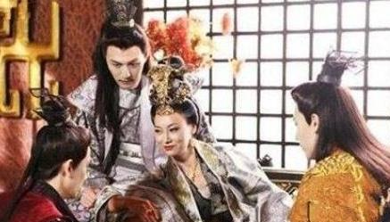 历史上最奇葩的后宫，皇帝昏庸痴傻，皇后竟大肆养男宠