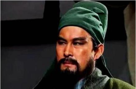 为何关羽手中总是拿着书？这本书是什么？