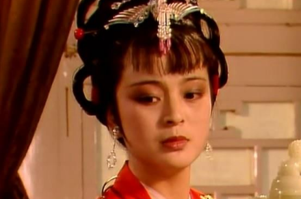 秦可卿和王熙凤为什么都爱养猫？原因是什么