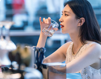 《三十而已》梁正贤是不是有未婚妻 梁正贤的未婚妻在哪一集出现