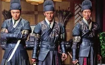 古代人是怎么带刀的，把刀挂腰上吗？