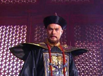 鳌拜在关外时期都担任什么职位？权力怎么样