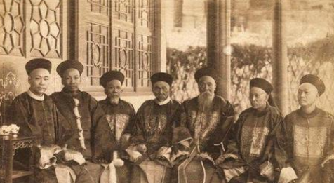 清朝官员上朝时都是饿着肚子的 他们为什么吃饭再去呢