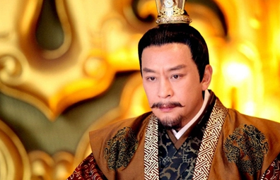 宋代官员的多佩戴的官帽 帽子两边为什么会有长长的两根翅膀