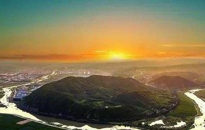 长白山上面有一座天墓是真的吗 小说里面东夏国确实存在吗