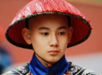 永瑆的生母是谁？乾隆最抠门的儿子，娶了大清皇后的侄女