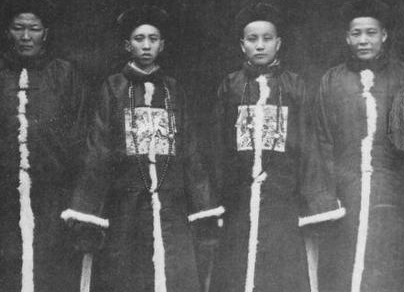 明朝的太监到底扮演什么角色 他们的权力为什么那么大