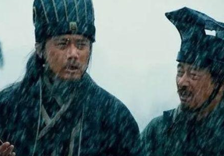 姜维想杀踢翻孔明灯的魏延 诸葛亮为什么要阻止姜维