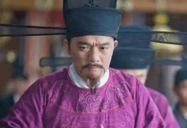 宋太祖赵匡胤为什么会打掉张霭的两颗门牙？过后为何要道歉？