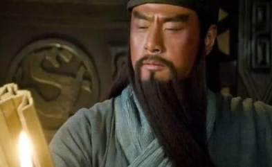 关羽为何月下斩貂蝉？背后真相是什么？