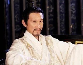 黄巢战败后，唐僖宗亲自审问他的姬妾，为何会觉得羞愧难当？